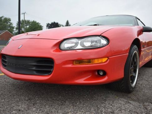 Used 1998 Chevrolet Camaro Z28 w/ Preferred Equipment Group 2 RWD image 15