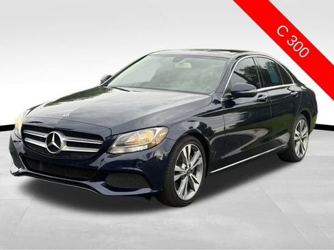 Used 2018 Mercedes-Benz C 300 Sedan image 3