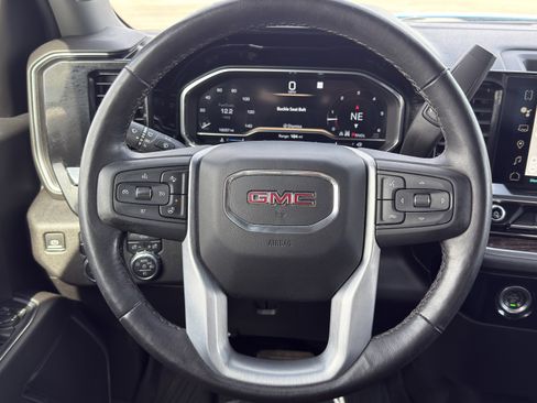 Used 2022 GMC Sierra 1500 Elevation image 28