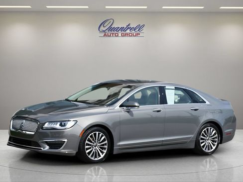 Used 2017 Lincoln MKZ Select FWD image 8