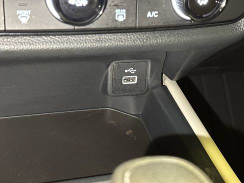 Certified 2025 Honda HR-V LX image 24