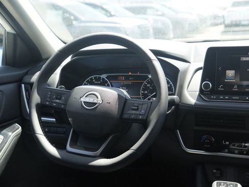 New 2026 Nissan Rogue SV FWD image 22