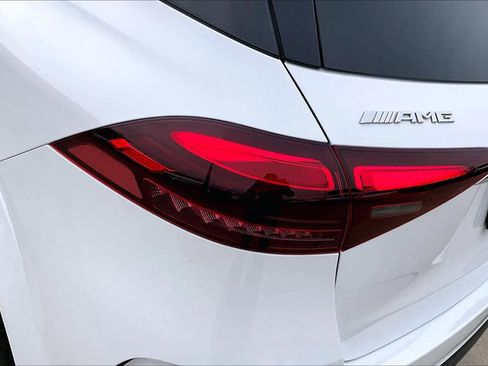 Used 2025 Mercedes-Benz GLE 53 AMG AMG GLE 53 image 28