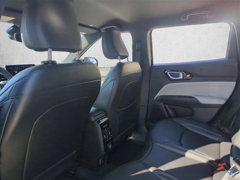 New 2026 Jeep Compass Limited AWD/4WD image 15