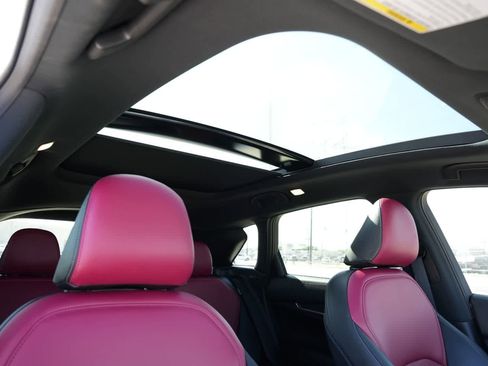 Used 2025 INFINITI QX50 Sport image 24