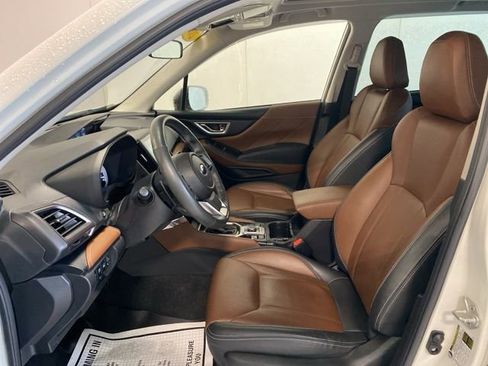 Used 2023 Subaru Forester Touring image 10