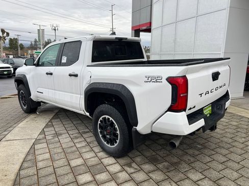 New 2026 Toyota Tacoma TRD Off-Road image 3