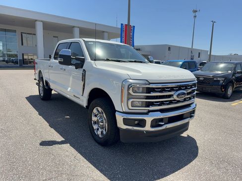 Certified 2023 Ford F250 Lariat w/ Lariat Ultimate Package AWD/4WD image 4