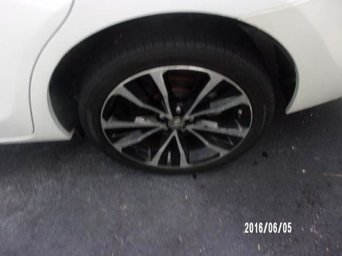 Used 2018 Toyota Corolla SE FWD image 13