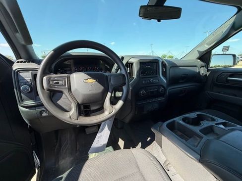 Used 2020 Chevrolet Silverado 1500 Custom w/ Custom Value Package image 14