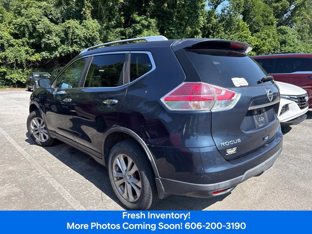 Used 2016 Nissan Rogue SV AWD/4WD image 8