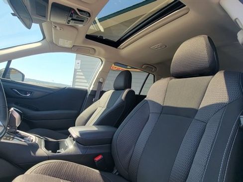 Used 2025 Subaru Outback Premium image 19