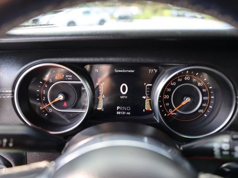 Used 2020 Jeep Wrangler Unlimited Sahara AWD/4WD image 17