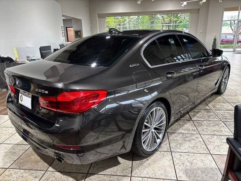 Used 2019 BMW 530e w/ Executive Package RWD image 6