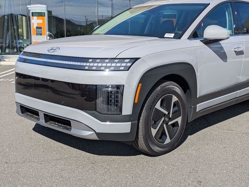 New 2026 Hyundai Ioniq 9 SE image 10