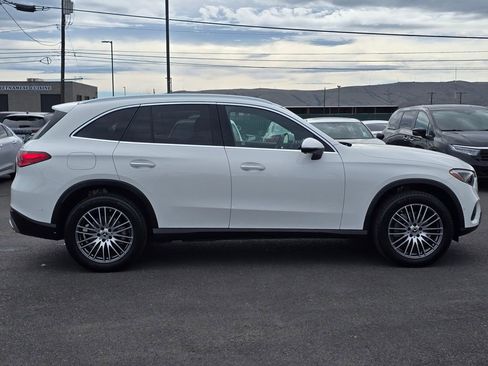 New 2025 Mercedes-Benz GLC 300 GLC 300 image 6