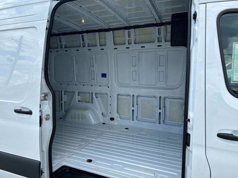 New 2025 Mercedes-Benz Sprinter 2500 image 9