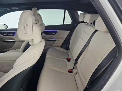 Used 2026 Mercedes-Benz GLC 300 4MATIC image 16