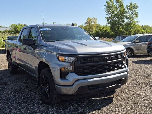 Used 2023 Chevrolet Silverado 1500 Custom w/ LPO, Dark Essentials Package AWD/4WD image 2