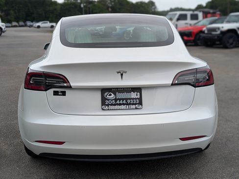 Used 2020 Tesla Model 3 Standard Range Plus RWD image 8