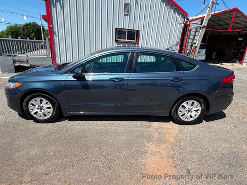 Used 2019 Ford Fusion S FWD image 8
