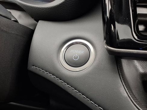 Used 2025 Toyota Highlander Limited image 11