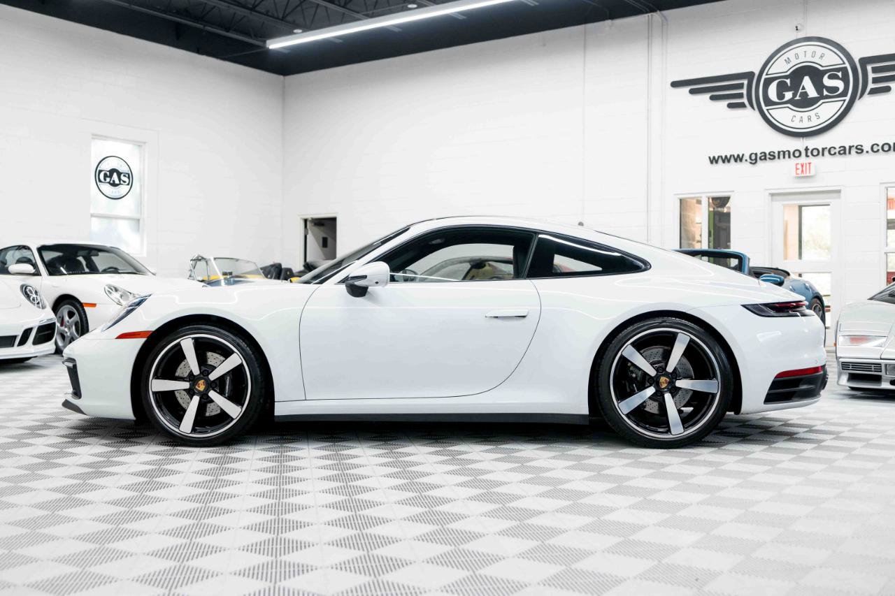 Used 2022 Porsche 911 Carrera S RWD image 10