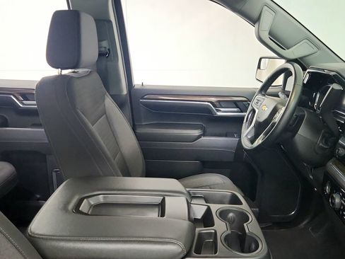 Used 2024 Chevrolet Silverado 1500 LT AWD/4WD image 29