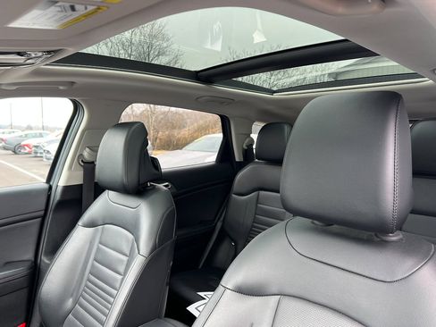 Used 2023 Kia Sportage SX image 27