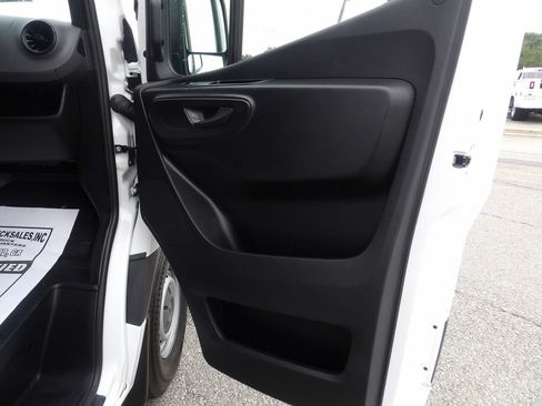 Used 2023 Mercedes-Benz Sprinter 2500 image 29