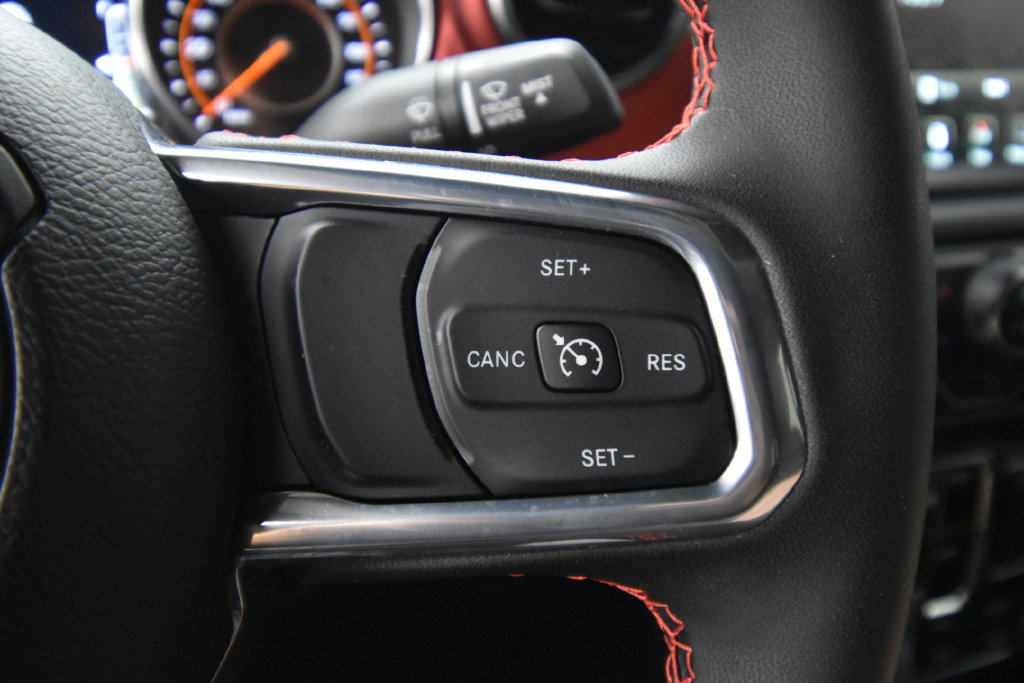 Used 2023 Jeep Gladiator Rubicon w/ LED Lighting Group AWD/4WD image 30