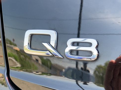 Used 2023 Audi Q8 Premium w/ Convenience Package AWD/4WD image 21