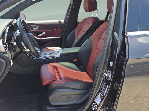 Certified 2022 Mercedes-Benz GLC 300 4MATIC image 9