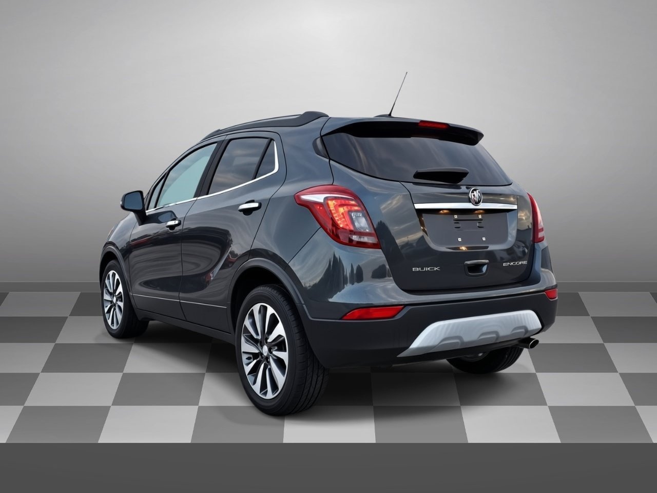 Certified 2017 Buick Encore Essence FWD image 4