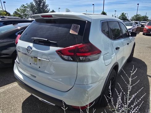 Used 2020 Nissan Rogue S FWD image 8