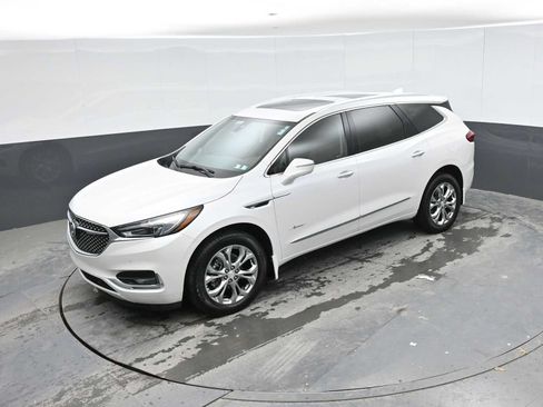 Used 2021 Buick Enclave Avenir w/ Avenir Technology Package AWD/4WD image 15
