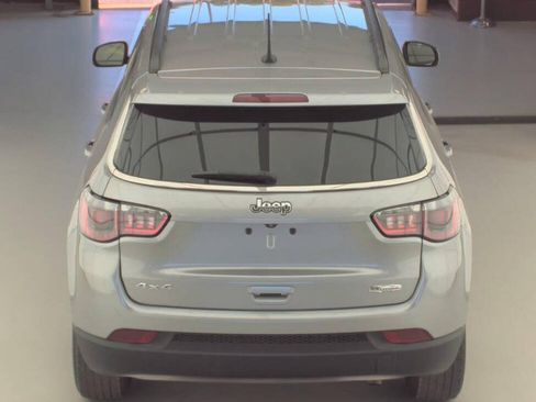 Used 2018 Jeep Compass Latitude w/ Popular Equipment Group AWD/4WD image 6