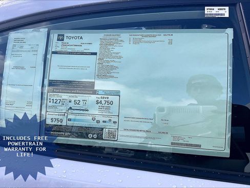 New 2026 Toyota Prius Plug-In Hybrid FWD image 18