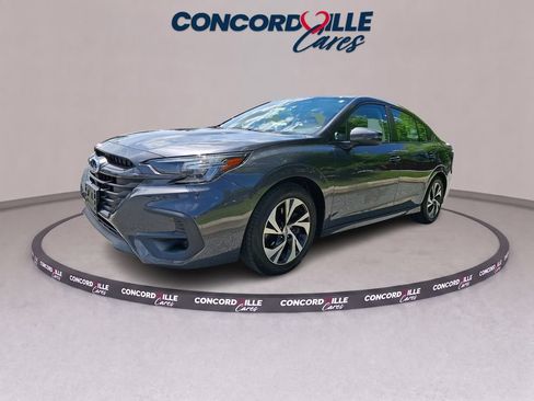 Used 2023 Subaru Legacy Premium AWD/4WD image 3
