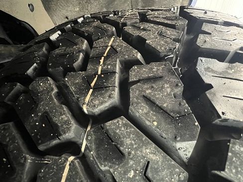 Used 2023 Ford F150 XLT image 46