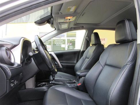Used 2018 Toyota RAV4 Limited w/ Advanced Technology Package AWD/4WD image 26