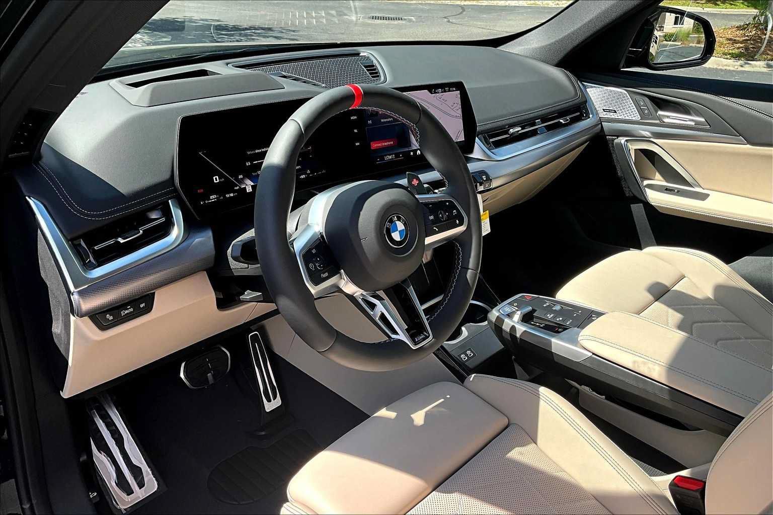 Used 2025 BMW X1 M35i w/ Premium Package AWD/4WD image 8