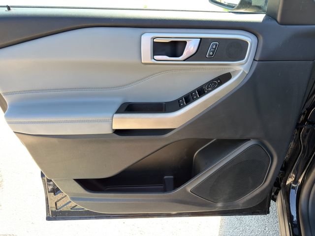 Used 2023 Ford Explorer XLT w/ Equipment Group 202A AWD/4WD image 20
