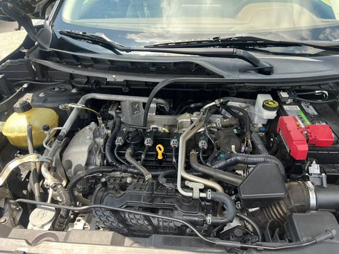Used 2021 Nissan Rogue S FWD image 16