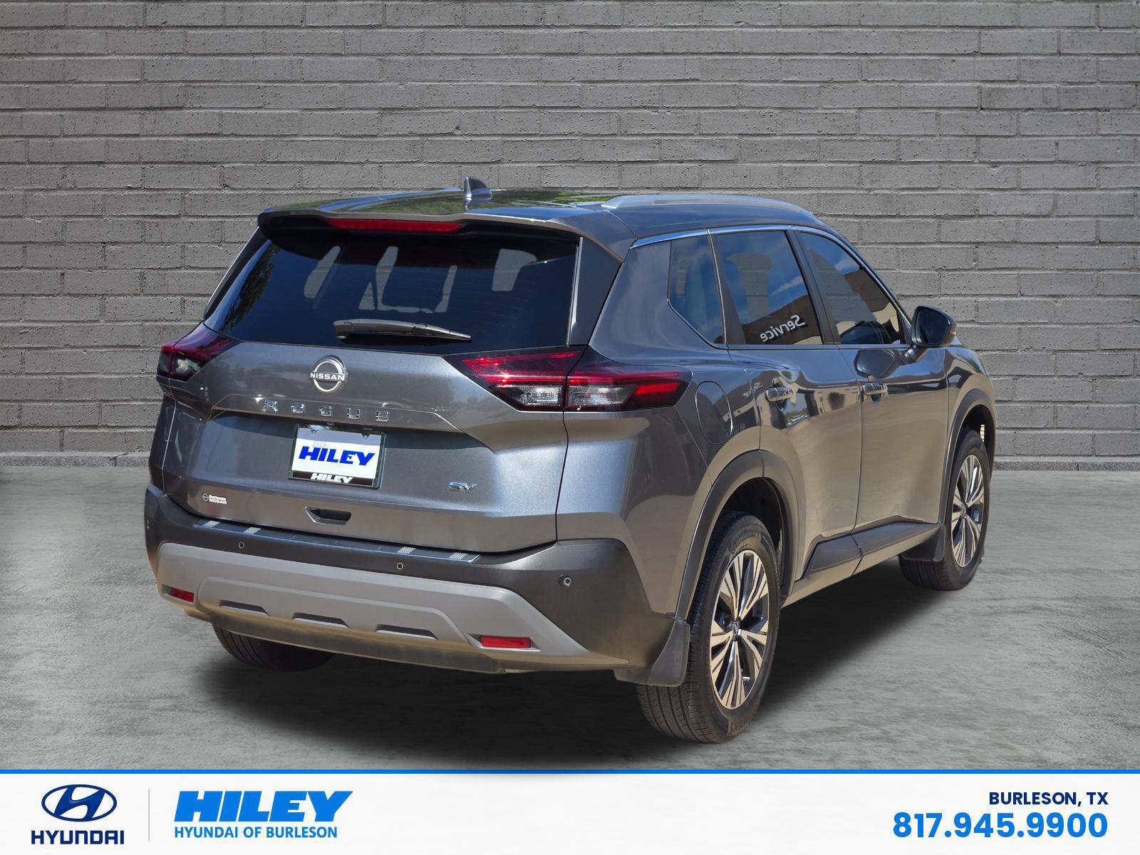 Used 2022 Nissan Rogue SV w/ SV Premium Package FWD image 4
