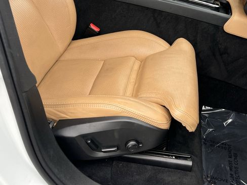 Used 2017 Volvo XC90 T6 Inscription w/ Vision Package image 27