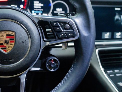 Used 2017 Porsche Panamera 4S AWD/4WD image 38