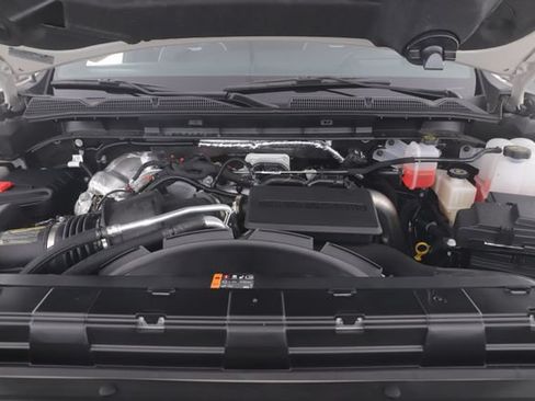 Used 2026 GMC Sierra 2500 AT4X w/ LPO, Black Badging Package AWD/4WD image 15