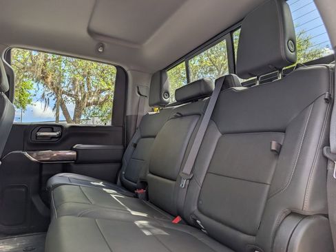 Used 2022 Chevrolet Silverado 3500 LTZ w/ LTZ Convenience Package image 18