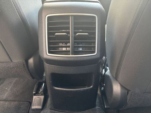 Used 2025 Kia Sportage LX FWD image 22